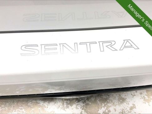 Used 2023 Nissan Sentra SR w/ Midnight Edition Package FWD image 39