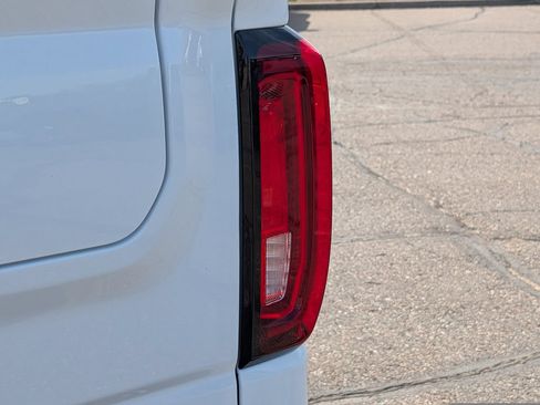 New 2026 GMC Sierra 1500 SLT w/ SLT Premium Plus Package AWD/4WD image 11