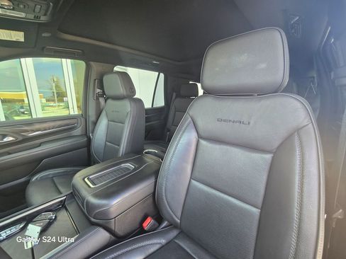 Used 2022 GMC Yukon Denali image 11