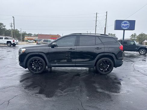 Used 2020 GMC Terrain SLT w/ Preferred Package image 2