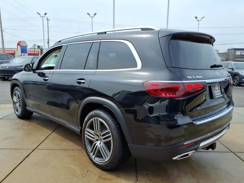New 2026 Mercedes-Benz GLS 450 4MATIC image 9