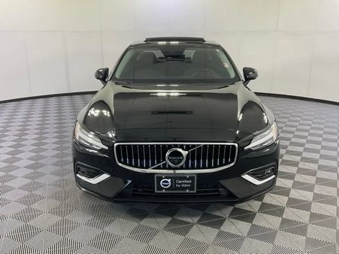 Certified 2022 Volvo S60 B5 Inscription AWD/4WD image 2