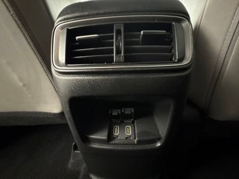 Used 2017 Honda CR-V Touring image 11