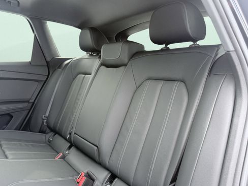 Used 2023 Audi Q4 e-tron Premium Plus w/ Premium Plus image 45