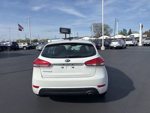 Used 2017 Kia Forte LX FWD image 7