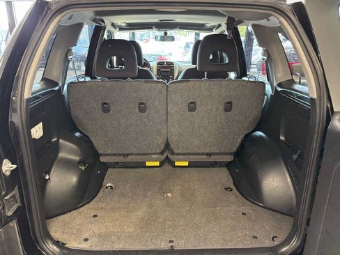 Used 2005 Toyota RAV4 2WD image 25