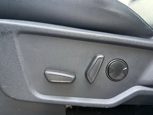 Used 2024 Ford Bronco Wildtrak image 28