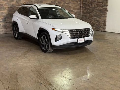 Used 2022 Hyundai Tucson SEL w/ Convenience + Premium Package FWD image 3