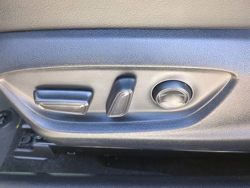 Used 2024 Toyota Camry SE image 22