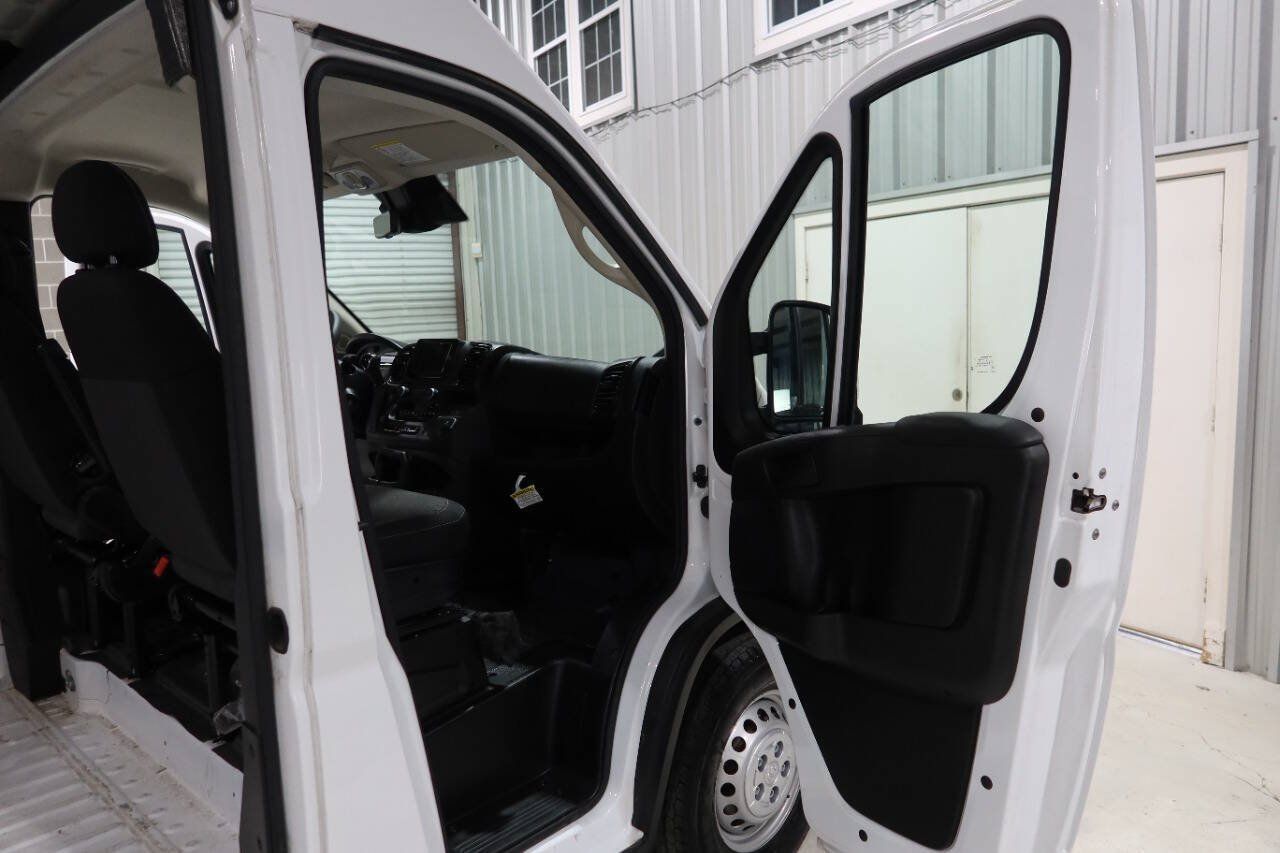 Used 2024 RAM ProMaster 2500 w/ Safety Group FWD image 11