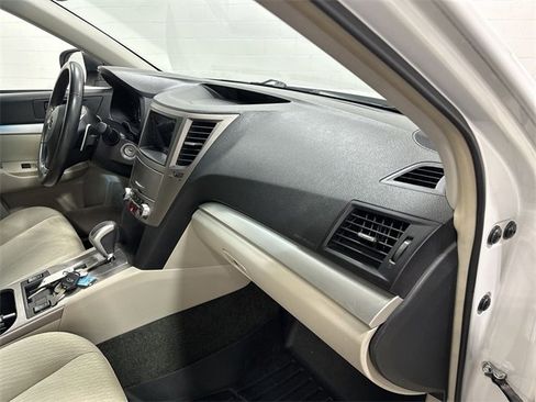 Used 2012 Subaru Outback 2.5i Premium image 26