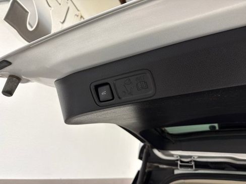 Used 2018 Ford Expedition Platinum image 84