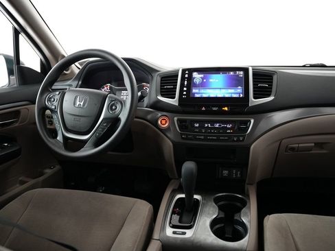 Used 2017 Honda Pilot EX image 10