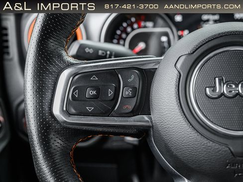 Used 2021 Jeep Gladiator Mojave image 11