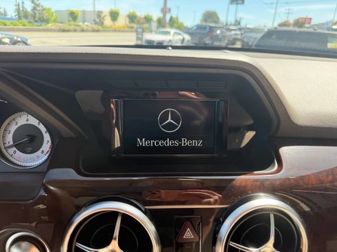 Used 2014 Mercedes-Benz GLK 350 2WD image 34