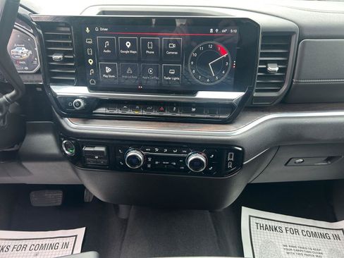 Used 2026 GMC Sierra 1500 SLT AWD/4WD image 11