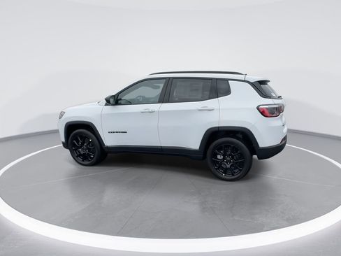 New 2026 Jeep Compass Latitude AWD/4WD image 5
