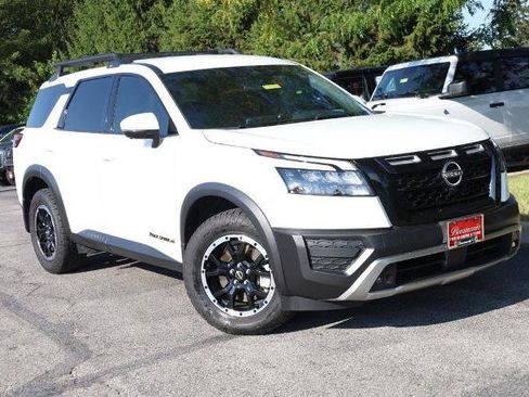 Certified 2025 Nissan Pathfinder Rock Creek AWD/4WD image 2