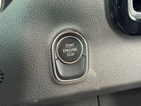 Used 2022 Mercedes-Benz Sprinter 1500 image 22