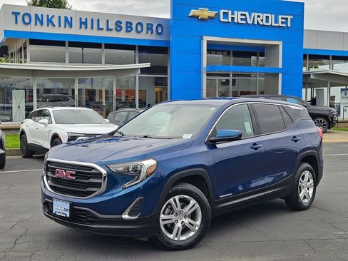 Used 2020 GMC Terrain SLE AWD/4WD image 2