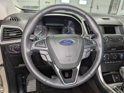 Used 2018 Ford Edge SEL AWD/4WD image 34