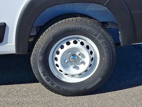 Used 2024 RAM ProMaster 2500 w/ Safety Group image 26