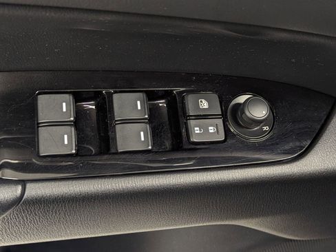 Used 2025 MAZDA CX-5 AWD 2.5 S w/ Preferred Package image 19