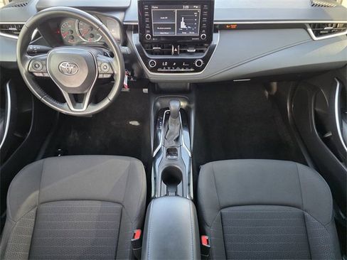 Used 2022 Toyota Corolla SE image 19