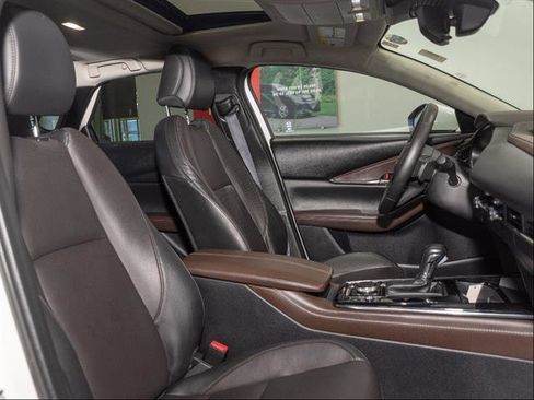 Used 2024 MAZDA CX-30 AWD 2.5 S w/ Premium Package image 22