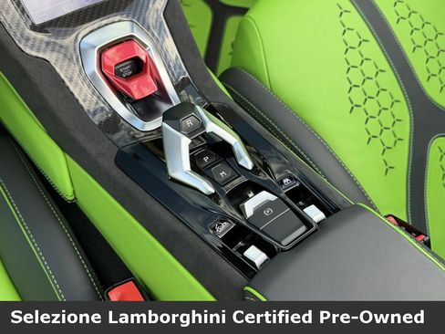 Used 2023 Lamborghini Huracan EVO image 29