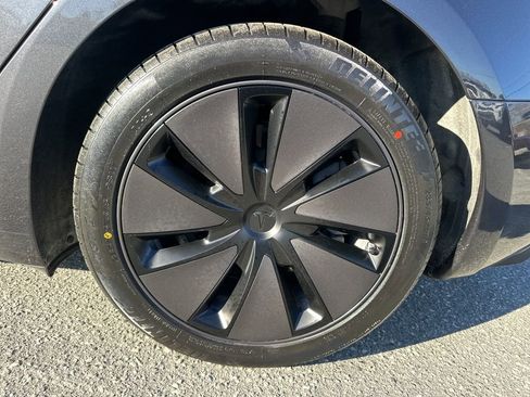 Used 2024 Tesla Model 3 Long Range image 31