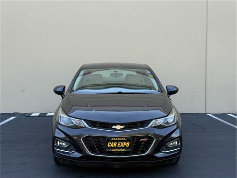 Used 2017 Chevrolet Cruze LT w/ RS Package image 2