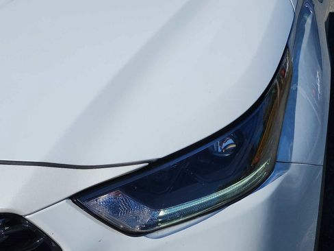 Used 2022 Toyota Highlander XSE image 9