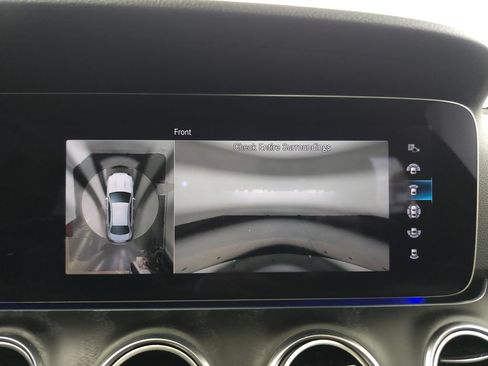 Certified 2022 Mercedes-Benz E 350 4MATIC Sedan image 19