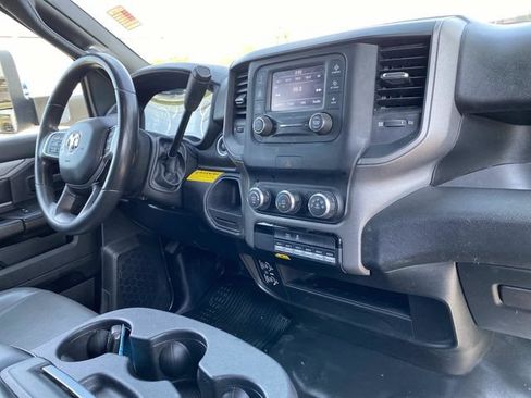 Used 2022 RAM 4500 Tradesman RWD image 12