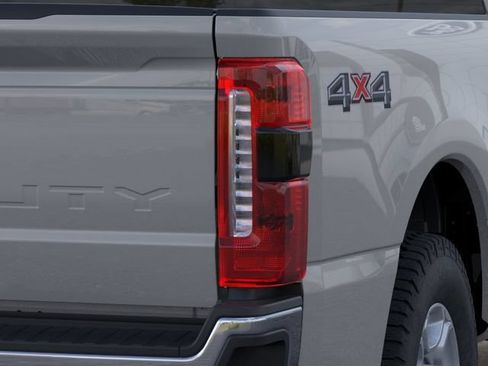 New 2026 Ford F250 XLT w/ 360-Degree Camera Package AWD/4WD image 24