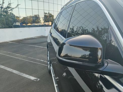 Used 2019 BMW X7 xDrive40i w/ Cold Weather Package image 10