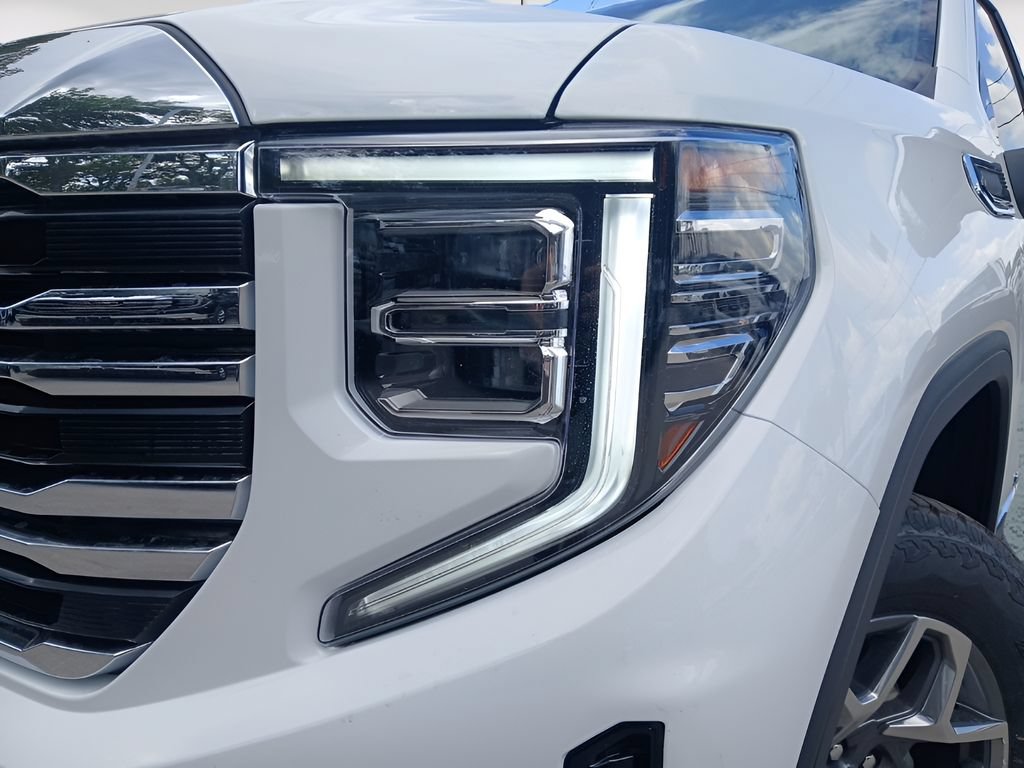 New 2026 GMC Sierra 1500 SLT AWD/4WD image 3
