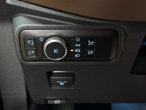 Used 2024 Ford Bronco Outer Banks AWD/4WD image 19
