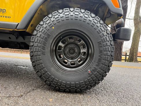 Used 2004 Jeep Wrangler 4WD image 18