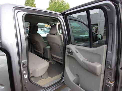 Used 2017 Nissan Frontier SV w/ SV Value Truck Package image 22