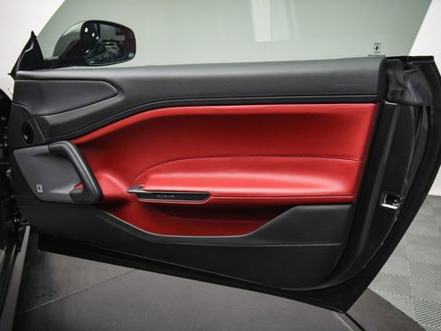 Used 2018 Ferrari GTC4Lusso V12 image 52