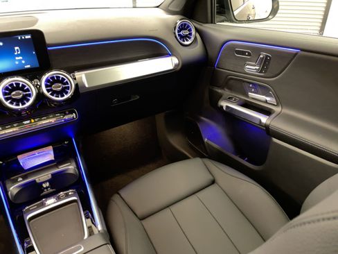 Used 2026 Mercedes-Benz GLB 250 image 28