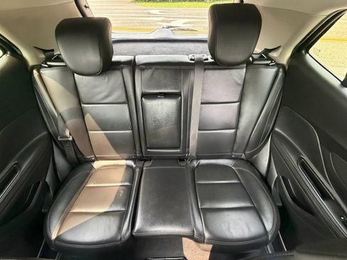 Used 2019 Buick Encore Essence AWD/4WD image 17