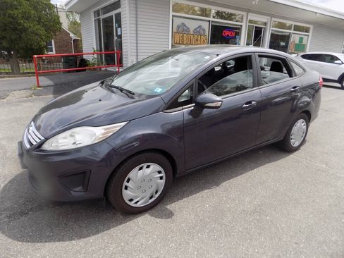 Used 2013 Ford Fiesta SE FWD image 7