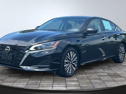 Used 2025 Nissan Altima 2.5 SV