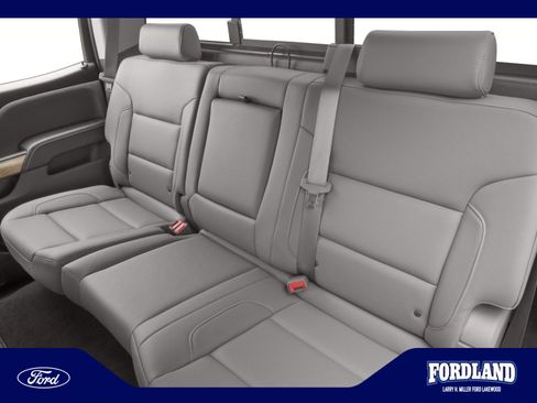 Used 2018 Chevrolet Silverado 1500 LTZ AWD/4WD image 8