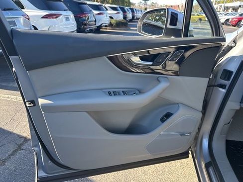 Used 2018 Audi Q7 3.0T Premium Plus image 20