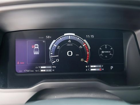 Used 2024 Toyota Tundra Limited image 14