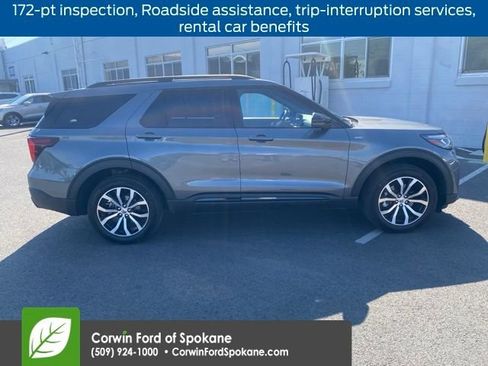 Used 2025 Ford Explorer ST-Line AWD/4WD image 3